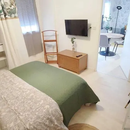 Poissy Relax Wi-fi Pool By Servallgroup *