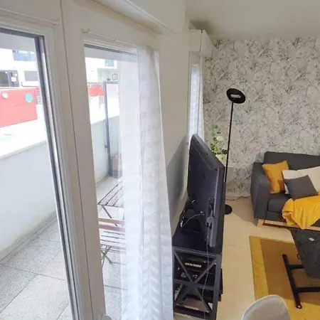 Apartment Poissy Relax Wi-fi Pool By Servallgroup Carrières-sous-Poissy